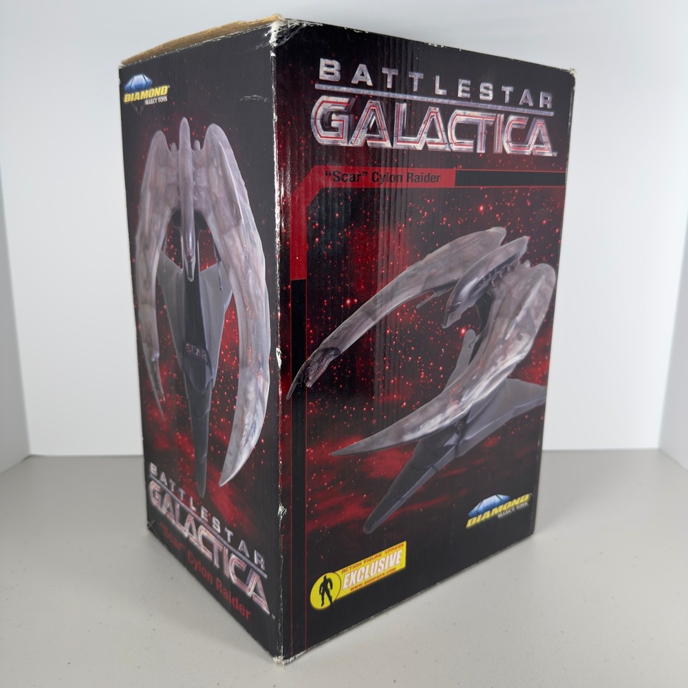 Diamond Select Battlestar Galactica Scar Cylon Raider AFX Statue 156/600 Sealed